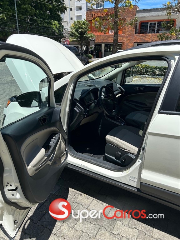 2020 Ford Eco Sport — foto 6 / 11