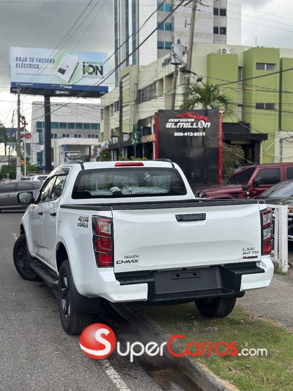 2026 Isuzu DMAX LSE — foto 2 / 9