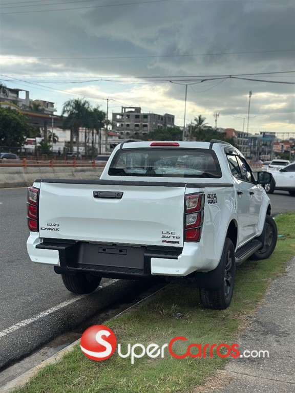 2026 Isuzu DMAX LSE — foto 4 / 9