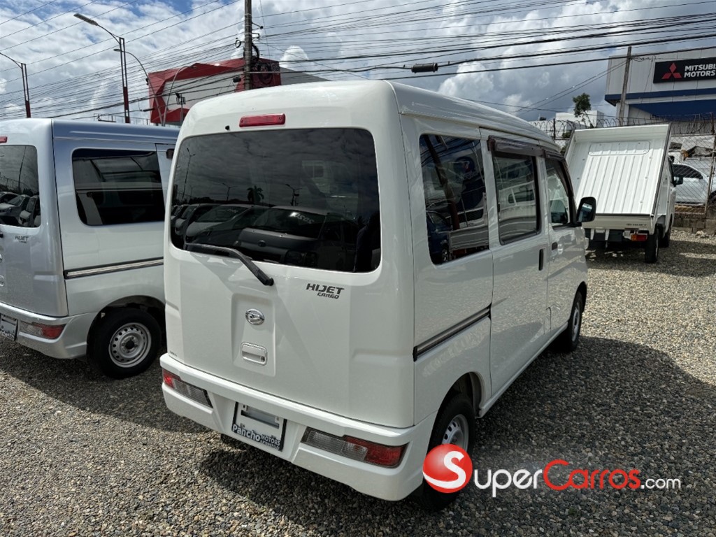 2019 Daihatsu Hijet — foto 4 / 11