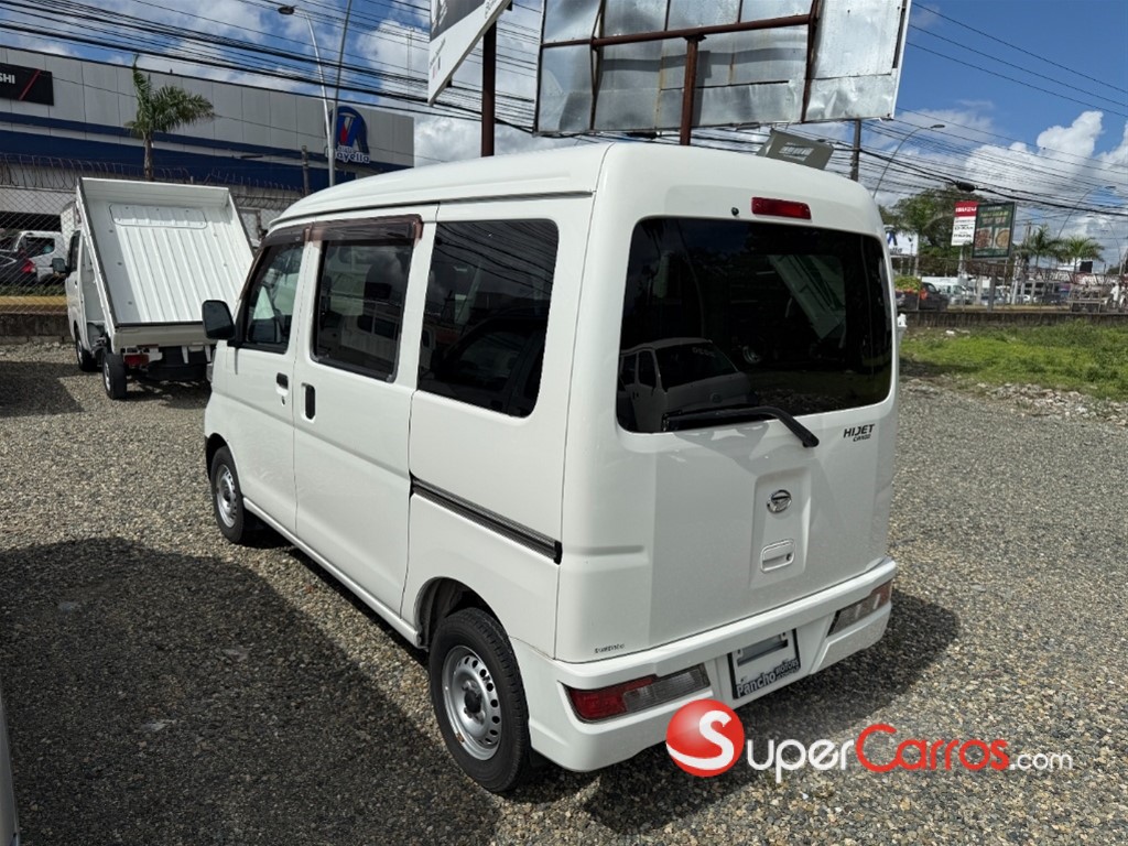 2019 Daihatsu Hijet — foto 5 / 11