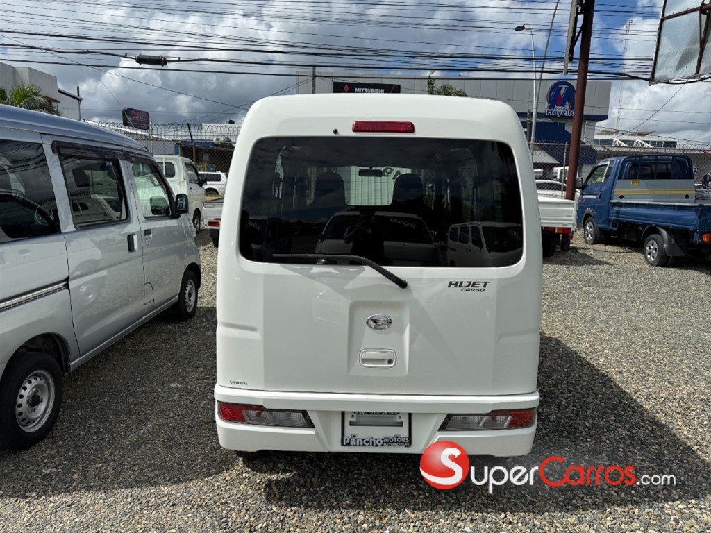 2019 Daihatsu Hijet — foto 6 / 11