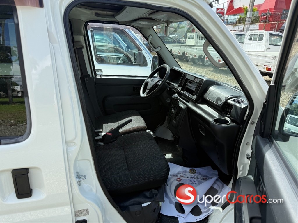 2019 Daihatsu Hijet — foto 10 / 11