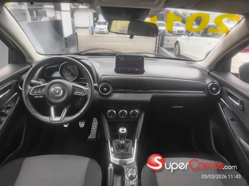 2018 Mazda Demio — foto 7 / 12