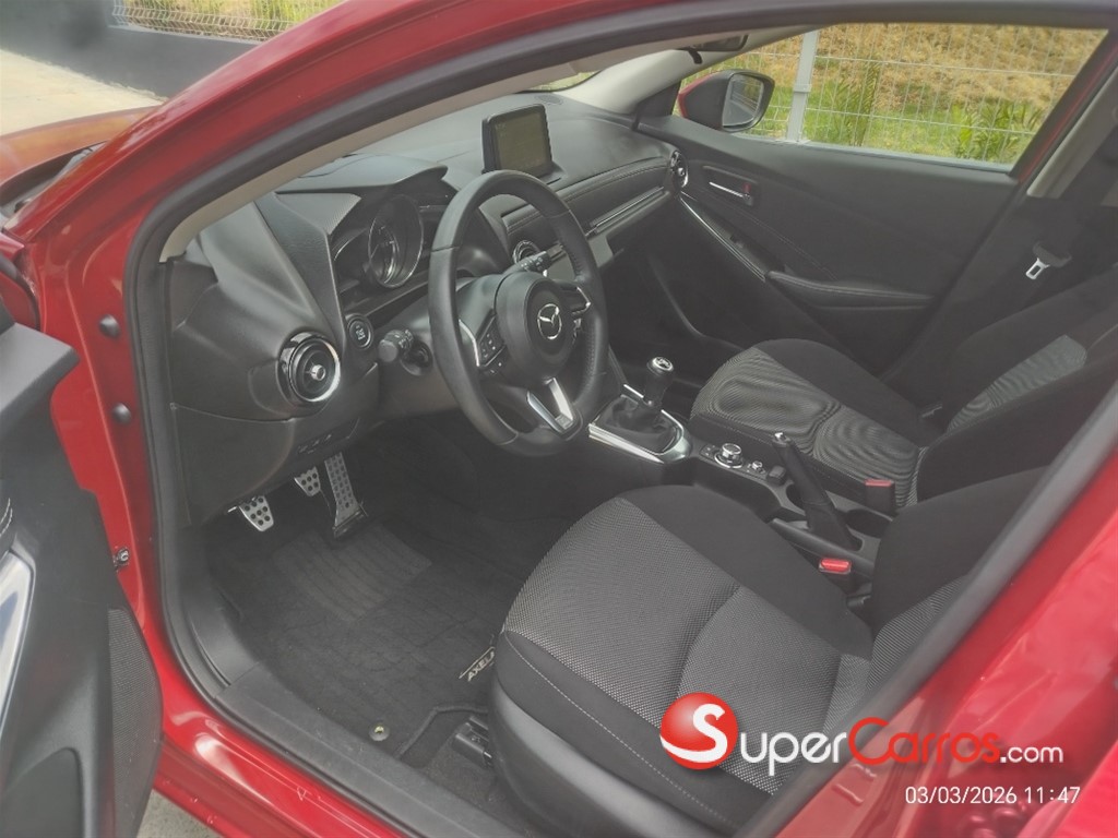 2018 Mazda Demio — foto 9 / 12