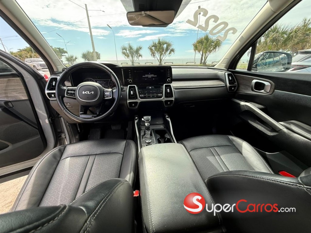 2022 Kia Sorento EX — foto 9 / 12