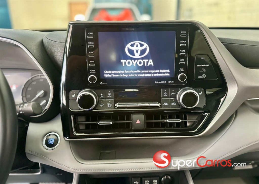 2021 Toyota Highlander XLE — foto 8 / 12