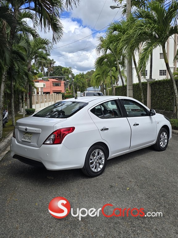 2022 Nissan Almera — foto 4 / 8