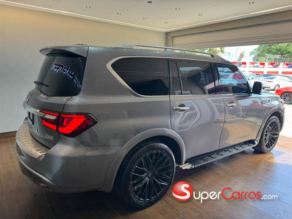 2021 Infiniti QX-80 — foto 4 / 8