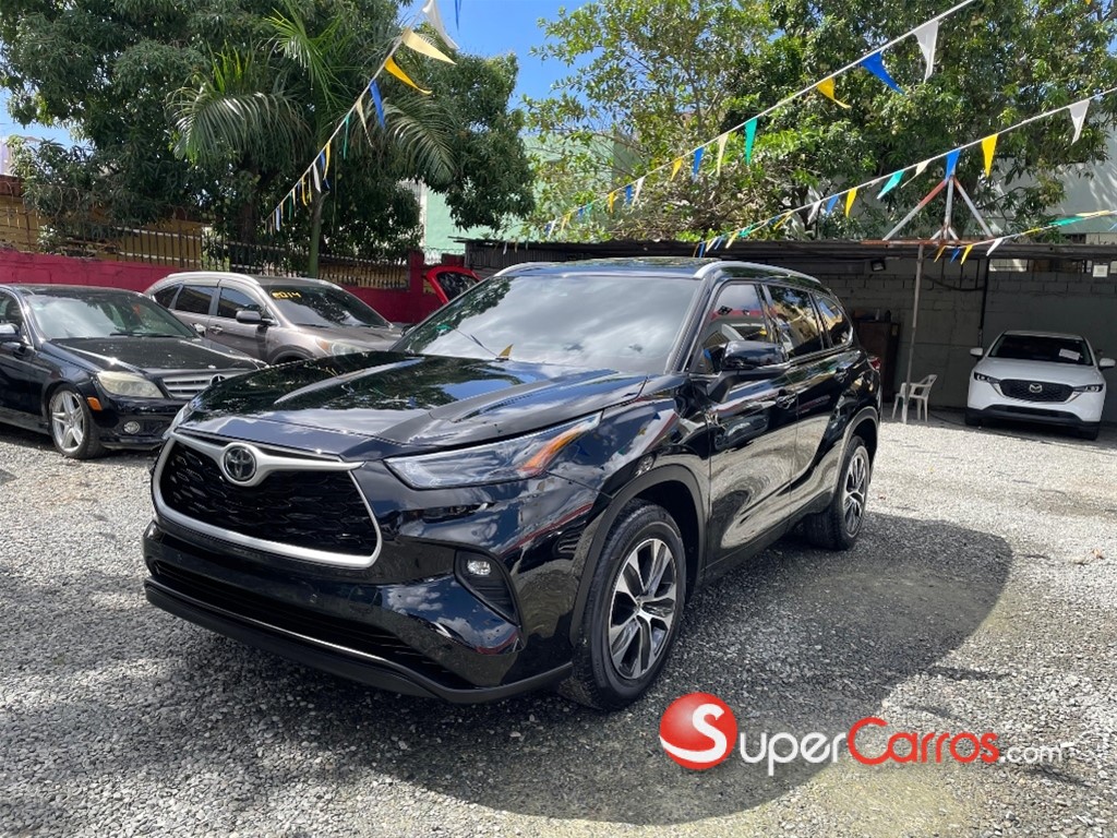 2022 Toyota Highlander XLE