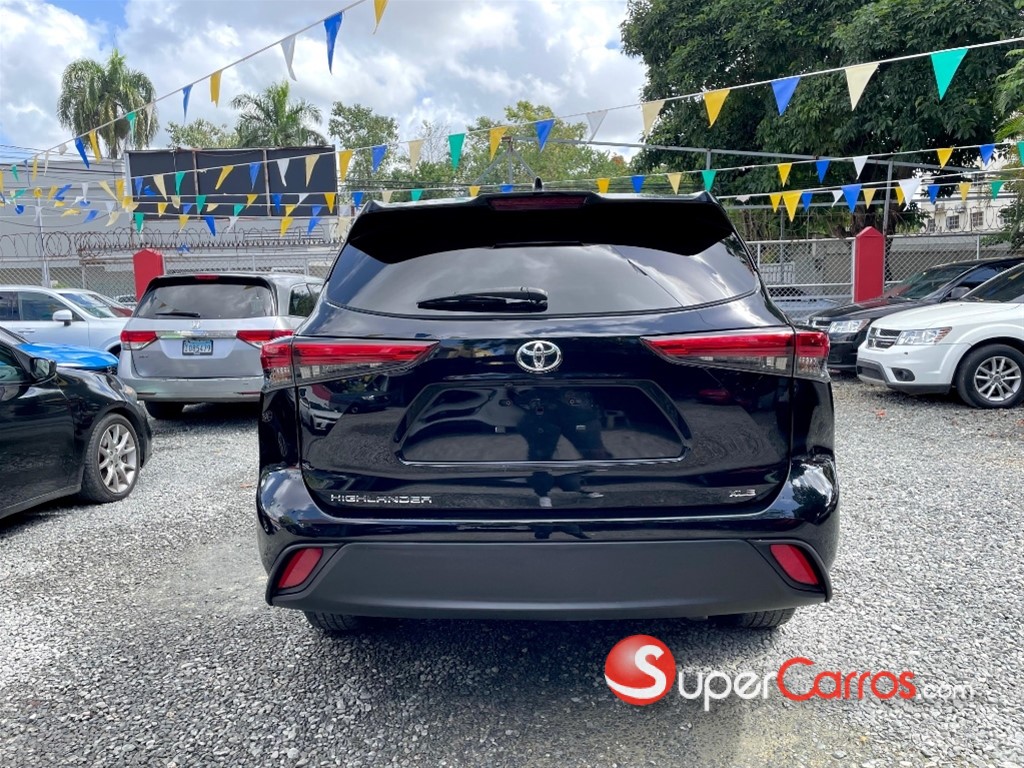 2022 Toyota Highlander XLE — foto 5 / 12