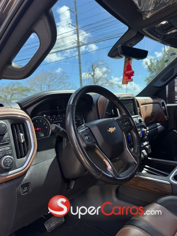 2022 Chevrolet Silverado — foto 8 / 10