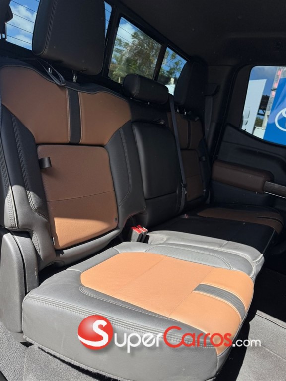 2022 Chevrolet Silverado — foto 10 / 10