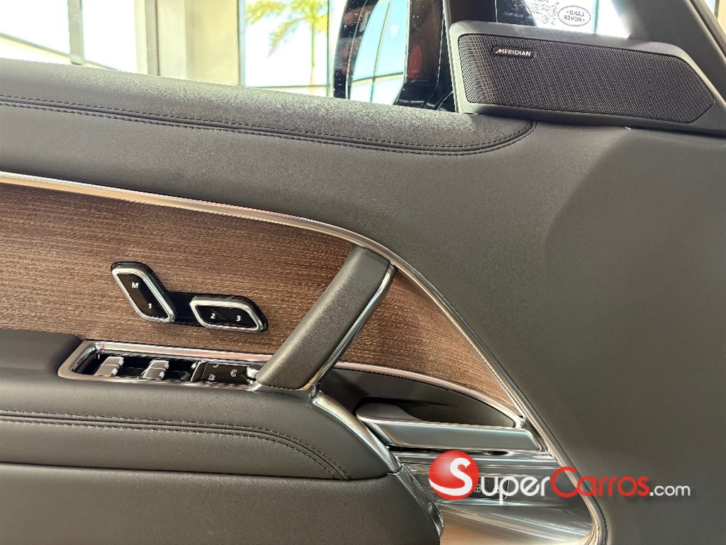 2026 Land Rover Range Rover SE D350 — foto 6 / 10