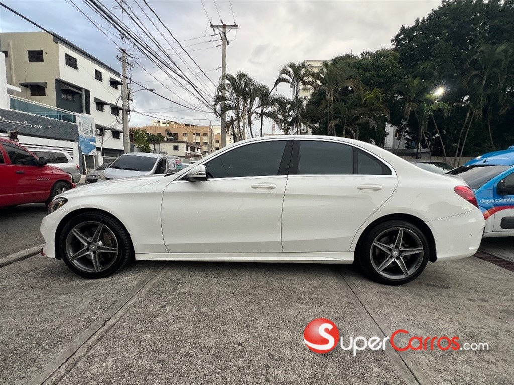 2015 Mercedes-Benz Clase C 250 — foto 4 / 11