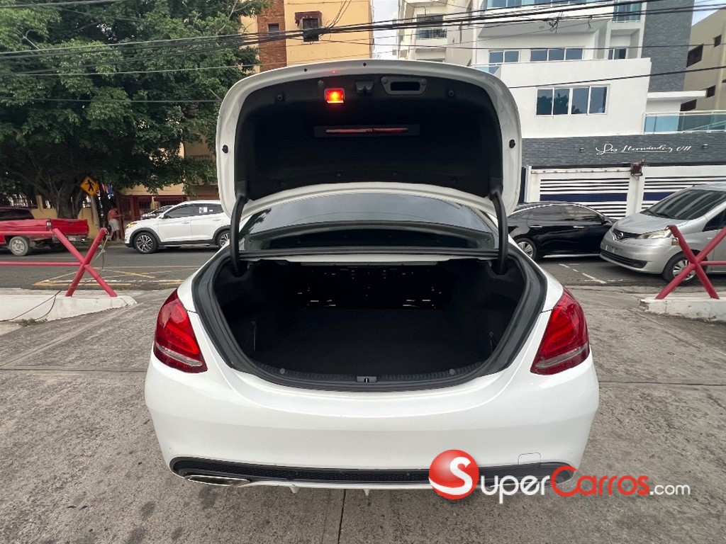 2015 Mercedes-Benz Clase C 250 — foto 7 / 11