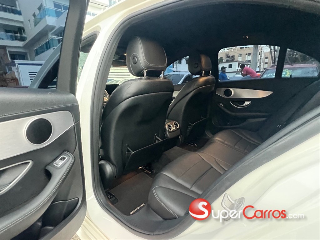 2015 Mercedes-Benz Clase C 250 — foto 9 / 11