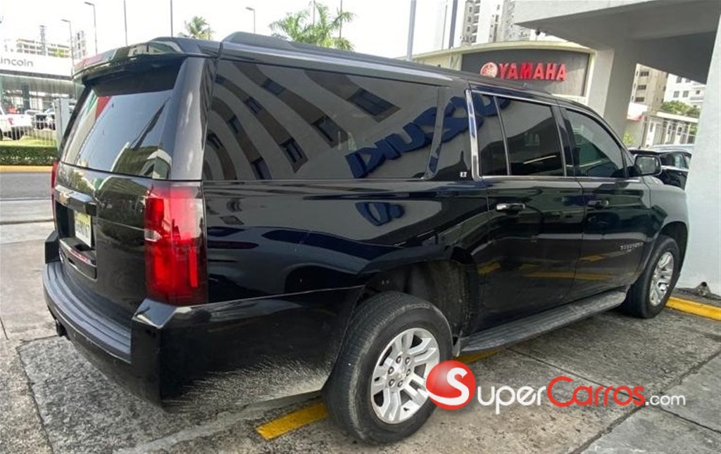 2018 Chevrolet Suburban LT — foto 4 / 10