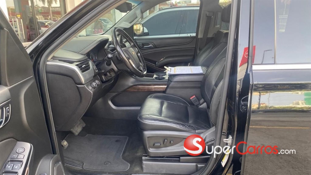 2018 Chevrolet Suburban LT — foto 5 / 10