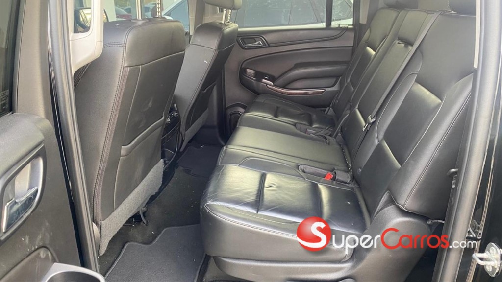 2018 Chevrolet Suburban LT — foto 6 / 10