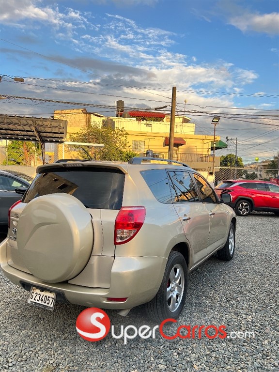 2008 Toyota RAV4 LE — foto 4 / 9