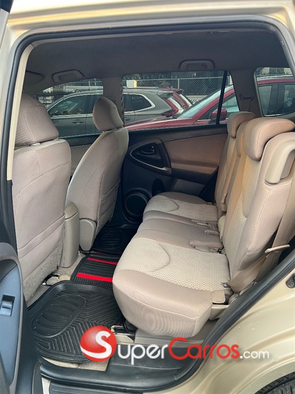 2008 Toyota RAV4 LE — foto 7 / 9