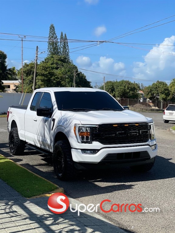 2021 Ford F 150 XLT — foto 2 / 11