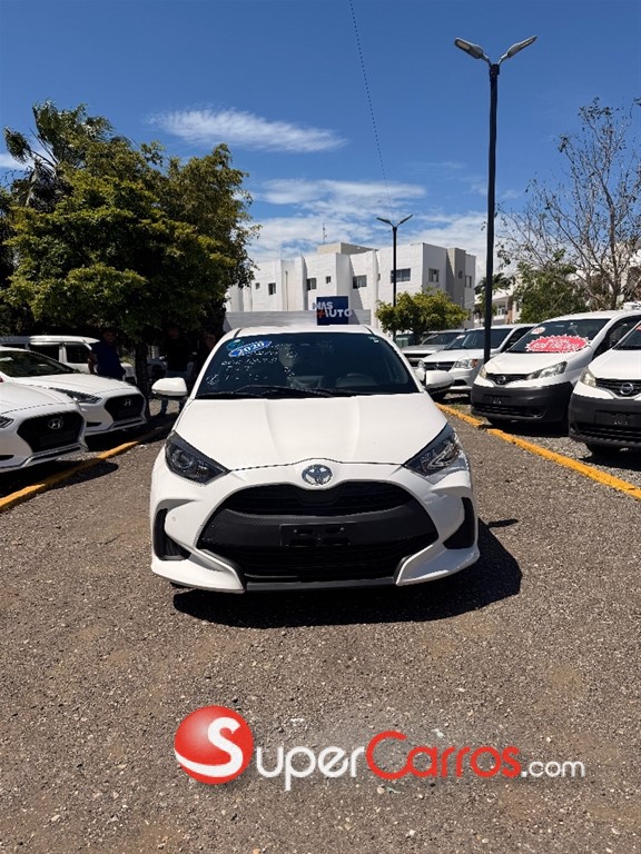 2020 Toyota Yaris Hatchback — foto 2 / 10