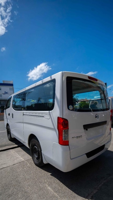 2020 Nissan Caravan — foto 3 / 10