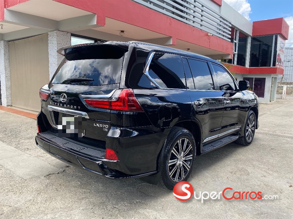 2016 Lexus LX 570 Super Sport — foto 4 / 12
