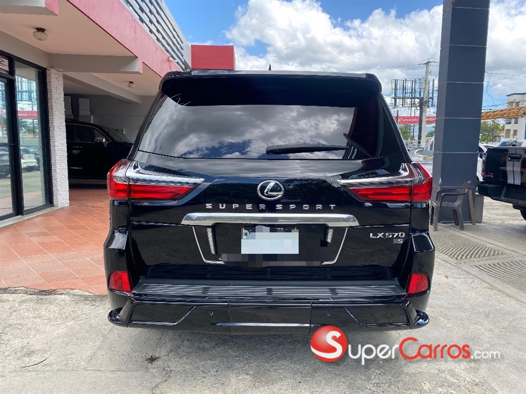 2016 Lexus LX 570 Super Sport — foto 5 / 12