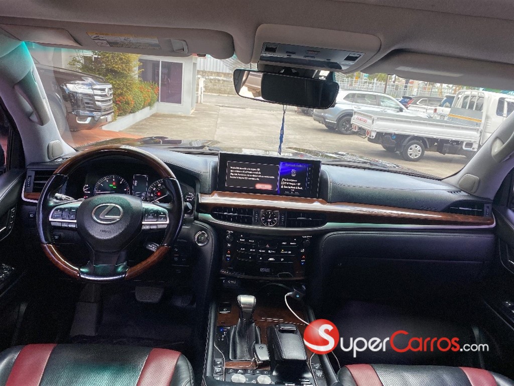 2016 Lexus LX 570 Super Sport — foto 9 / 12