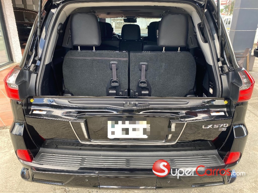 2016 Lexus LX 570 Super Sport — foto 12 / 12