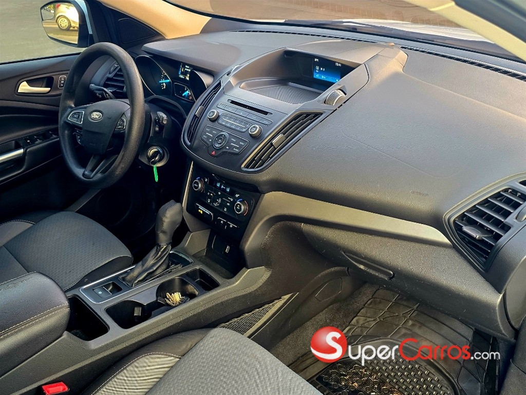 2017 Ford Escape SE — foto 8 / 10
