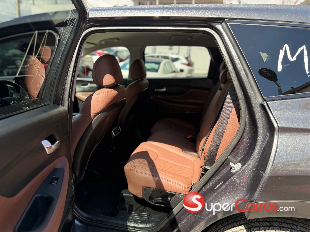 2021 Hyundai Santa Fe SE — foto 7 / 12
