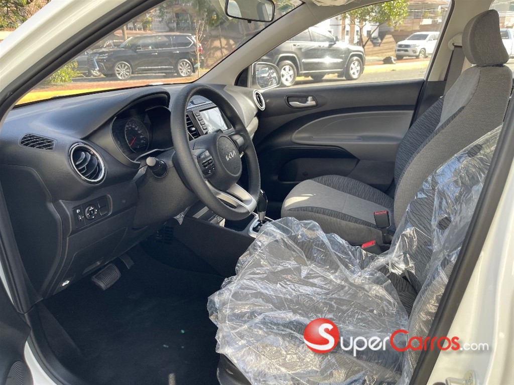 2026 Kia Soluto LX — foto 10 / 11