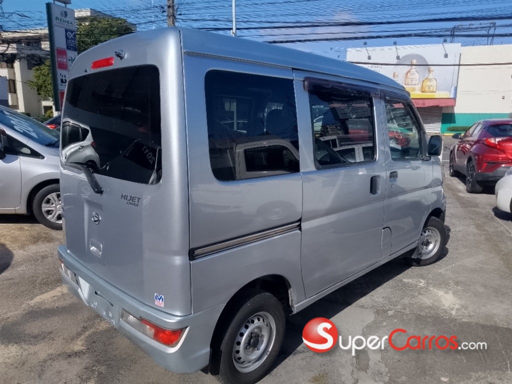 2020 Daihatsu Hijet — foto 2 / 12