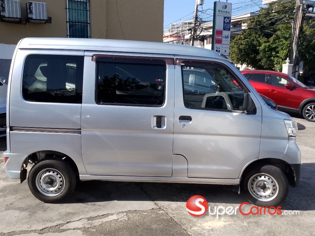 2020 Daihatsu Hijet — foto 4 / 12
