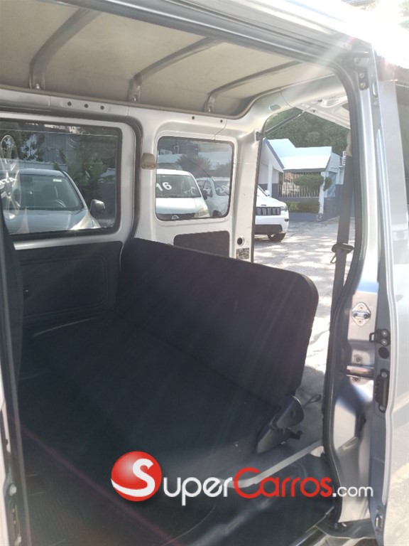 2020 Daihatsu Hijet — foto 9 / 12