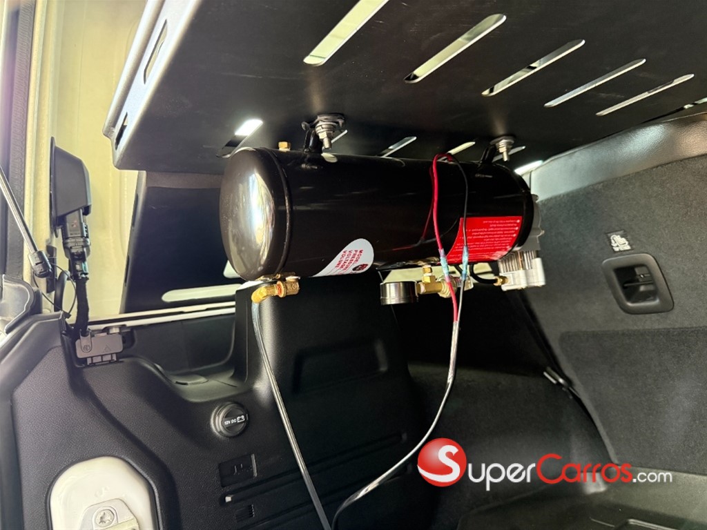 2023 Jeep Wrangler Rubicon — foto 9 / 12