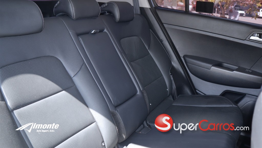 2020 Kia Sportage — foto 8 / 11