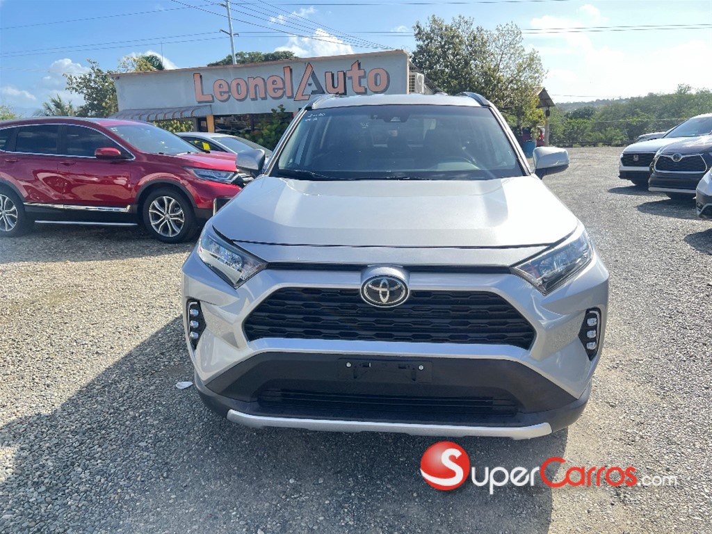 2020 Toyota RAV4 LE PLUS — foto 4 / 10