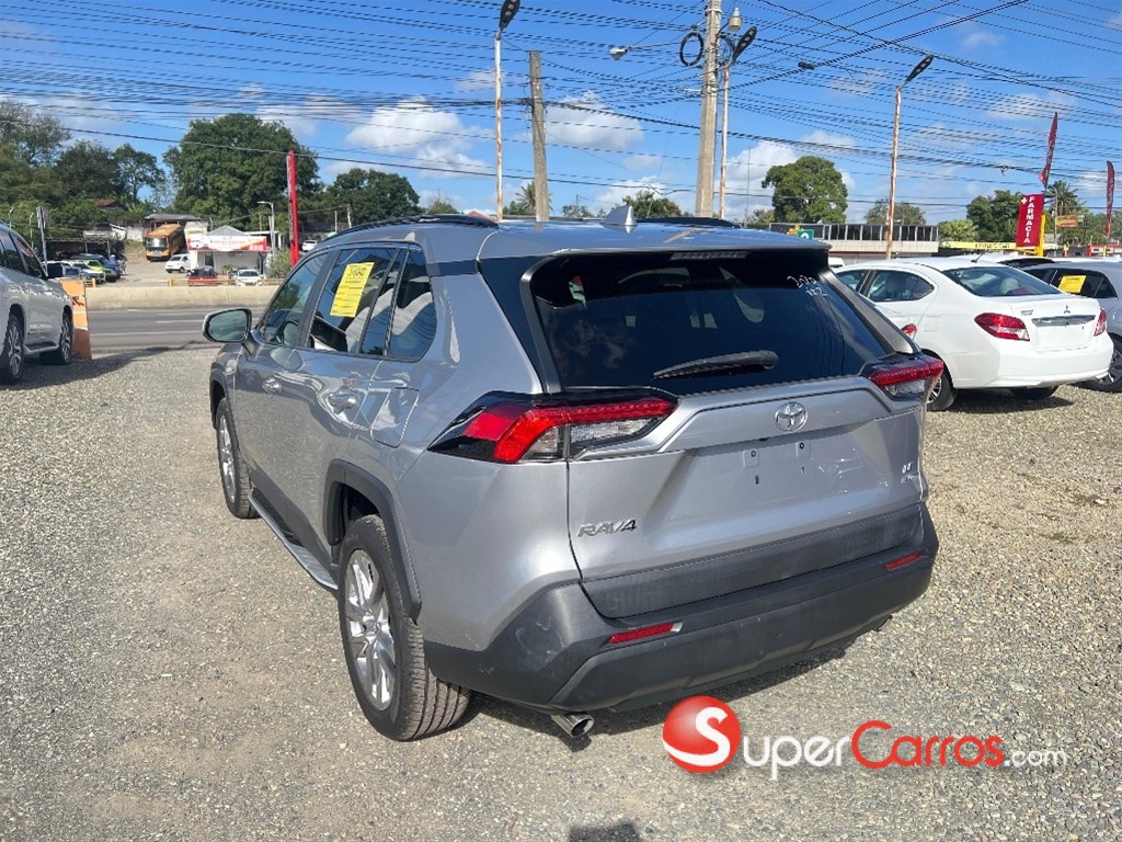 2020 Toyota RAV4 LE PLUS — foto 10 / 10