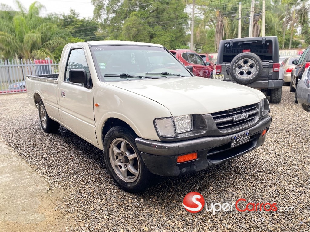 2002 Isuzu Kb — foto 2 / 6