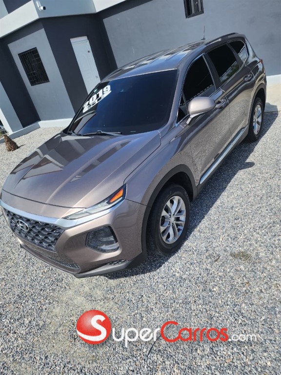 2019 Hyundai Santa Fe SE — foto 4 / 12