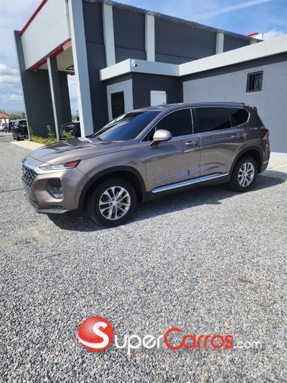 2019 Hyundai Santa Fe SE — foto 6 / 12