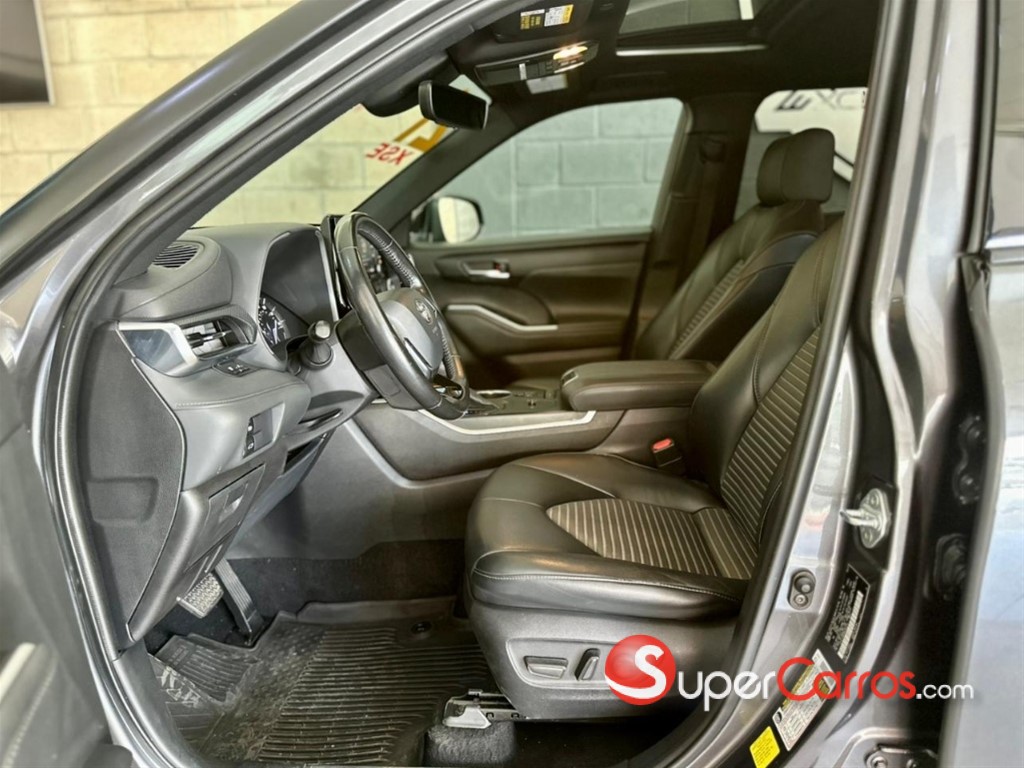 2021 Toyota Highlander XSE — foto 6 / 12