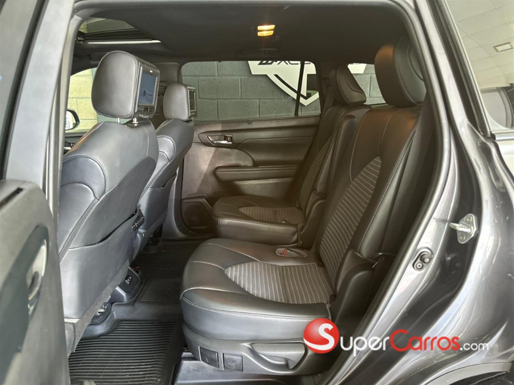 2021 Toyota Highlander XSE — foto 9 / 12