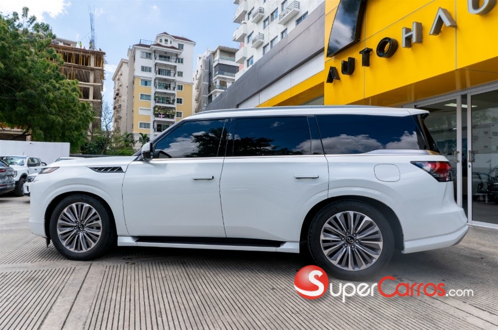 2025 Infiniti QX-80 — foto 2 / 9