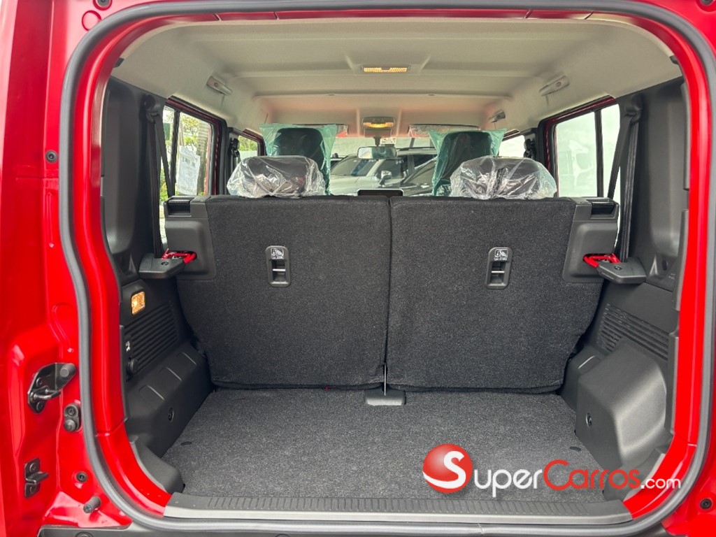 2027 Suzuki Jimny GLX — foto 7 / 8